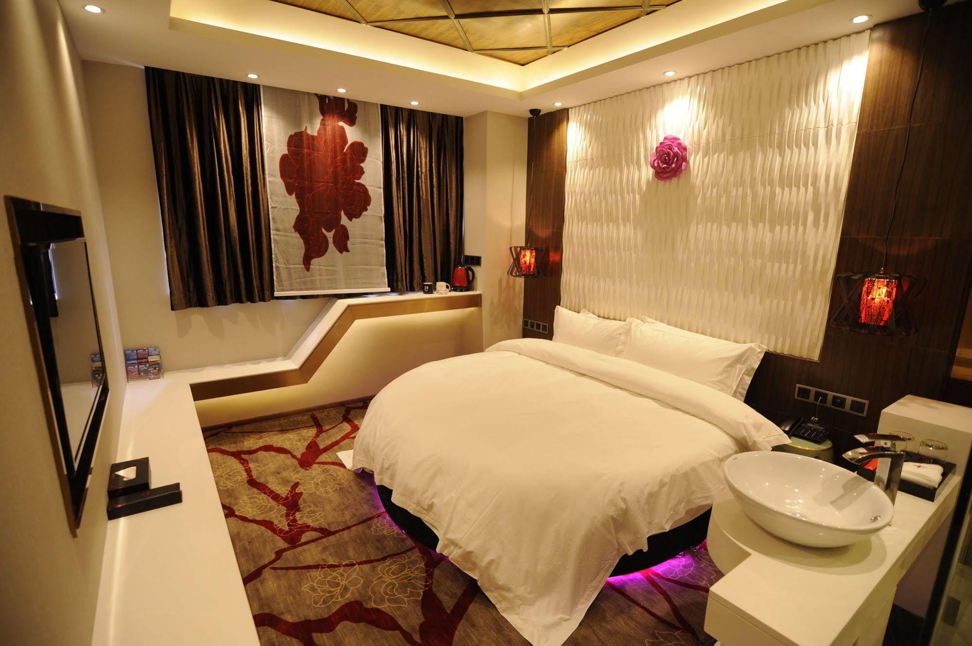 גואנגג'ואו Secret Garden Hotel מראה חיצוני תמונה