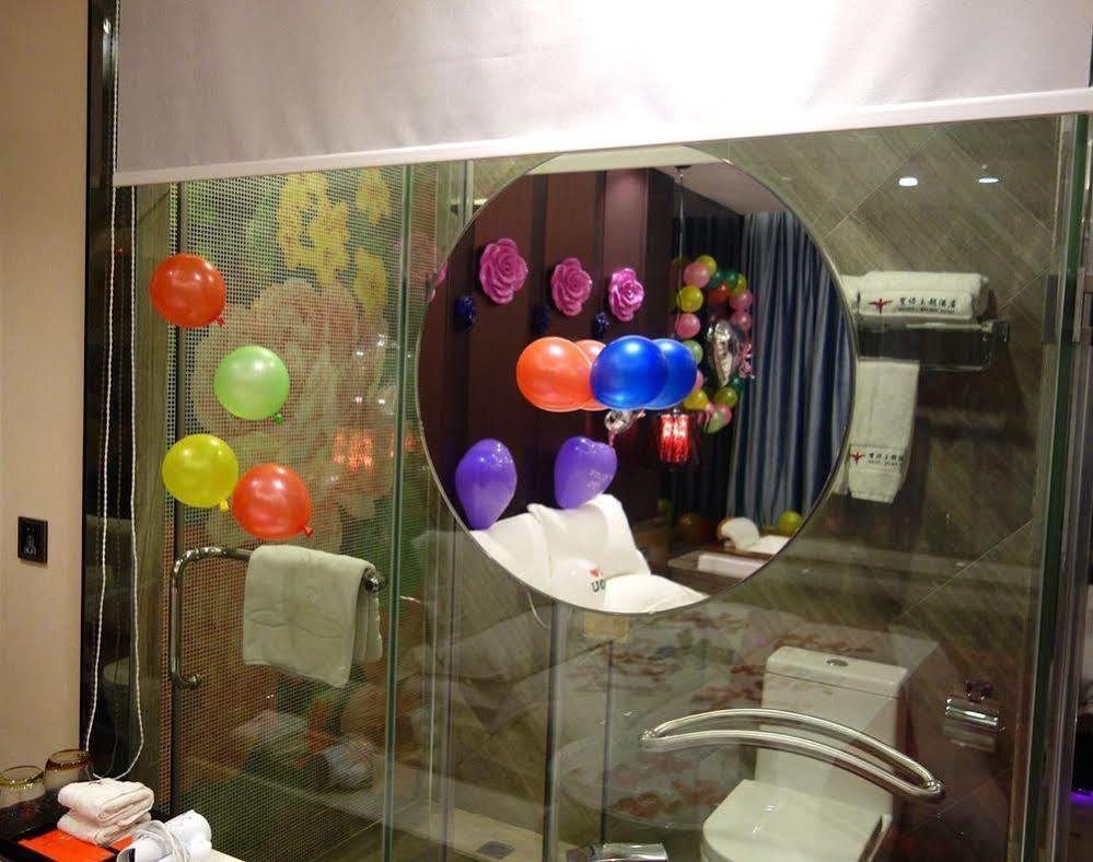 גואנגג'ואו Secret Garden Hotel מראה חיצוני תמונה