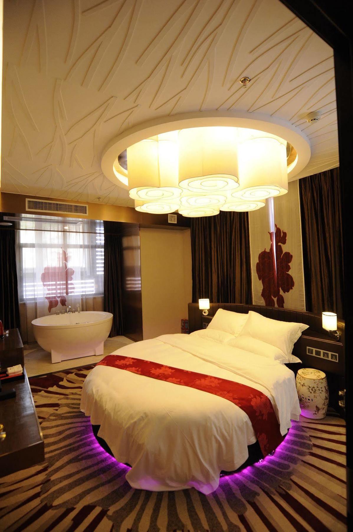 גואנגג'ואו Secret Garden Hotel מראה חיצוני תמונה