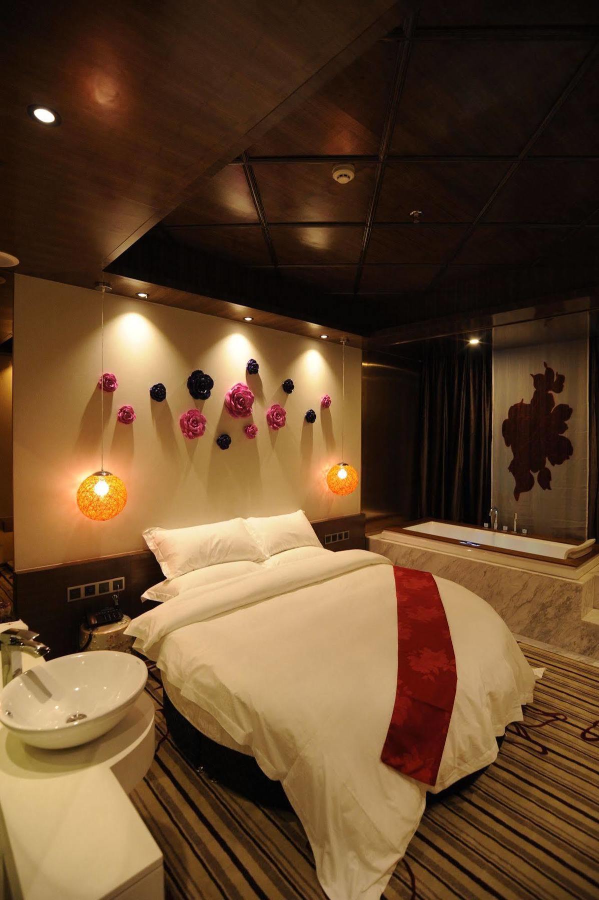 גואנגג'ואו Secret Garden Hotel מראה חיצוני תמונה